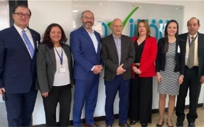 Invima y USP consolidan cooperación internacional para fortalecer la regulación de medicamentos en Colombia