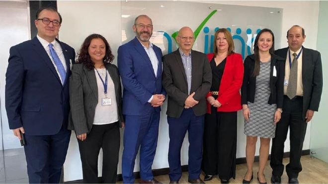 Invima y USP consolidan cooperación internacional para fortalecer la regulación de medicamentos en Colombia